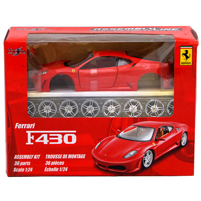 MAISTO DIE CAST automodelis KIT 1:24 AL Ferrari (Coll. A) 39018 39018
