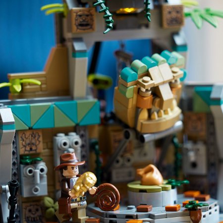 77015 LEGO® Indiana Jones Auksinio stabo šventykla 77015