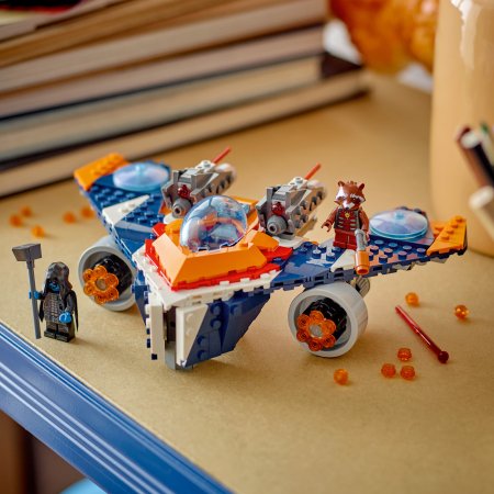 76278 LEGO®  Super Heroes Rocket „Karo Paukštis“ Prieš Ronaną 